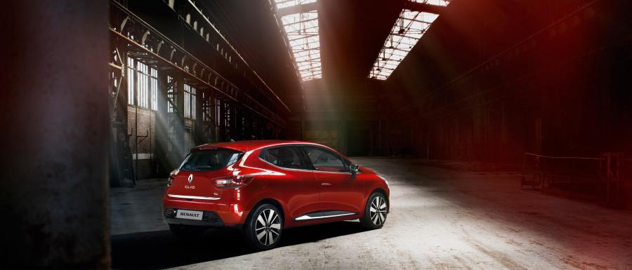 Renault Clio 2013 года  (фото 50 из 90)